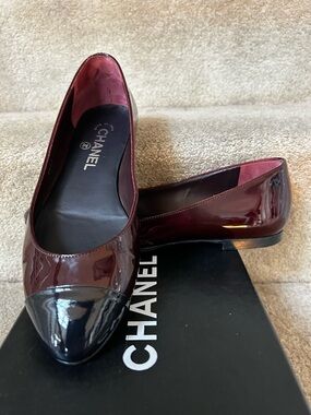 CHANEL Burgundy Patent Leather Cap-Toe Ballet Flats with dark graphite Black Toe